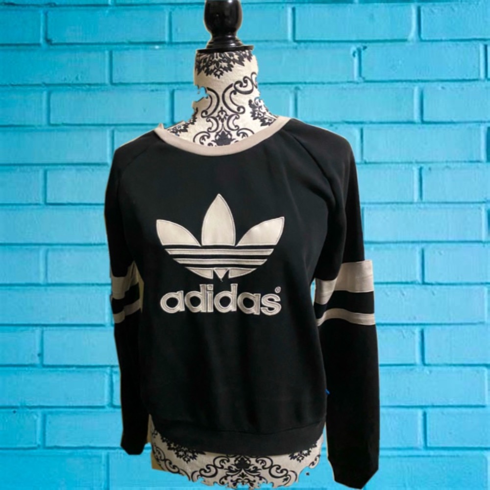 Adidas crewneck sweatshirt